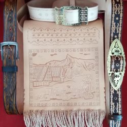 Veľká pastierska taška s motívom bačoviska pod kriváňom a 2 opaskami