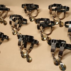 Sady folklórnych ostôh